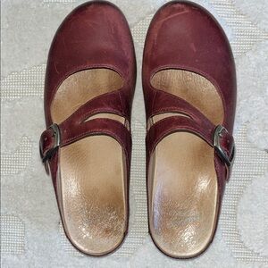 Dansko Women's Burgundy Cordovan Wine Leather Mary Jane Slip-On Britney Clogs 38